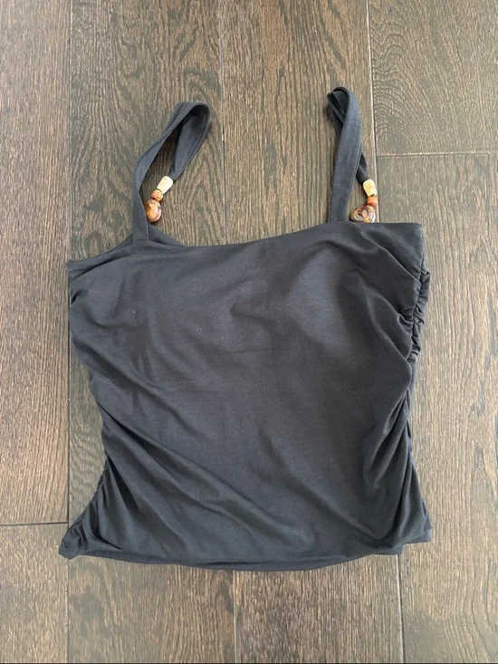 Abercrombie & Fitch Black Twist-Front Camisole with Bead Accents - Picture 4 of 5